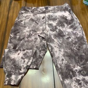 Lululemon Joggers in size 14